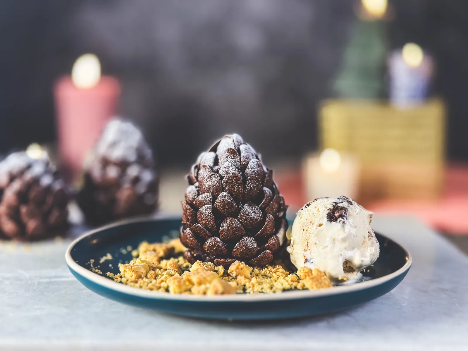 Kerstdessert recept brownie dennenappels!