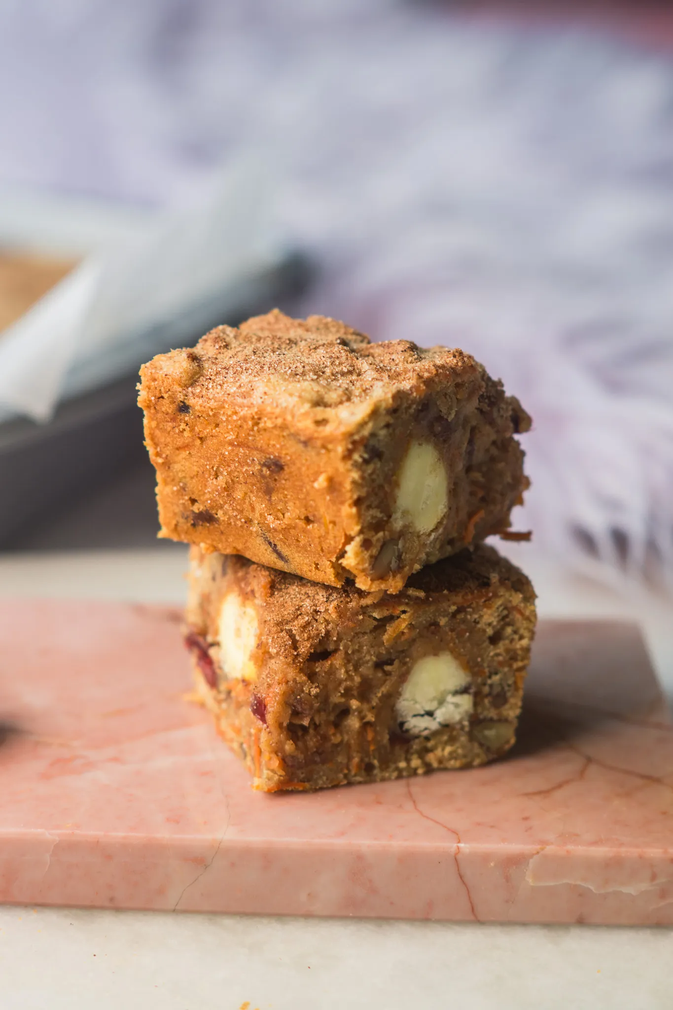 Pasen blondie carrotcake recept