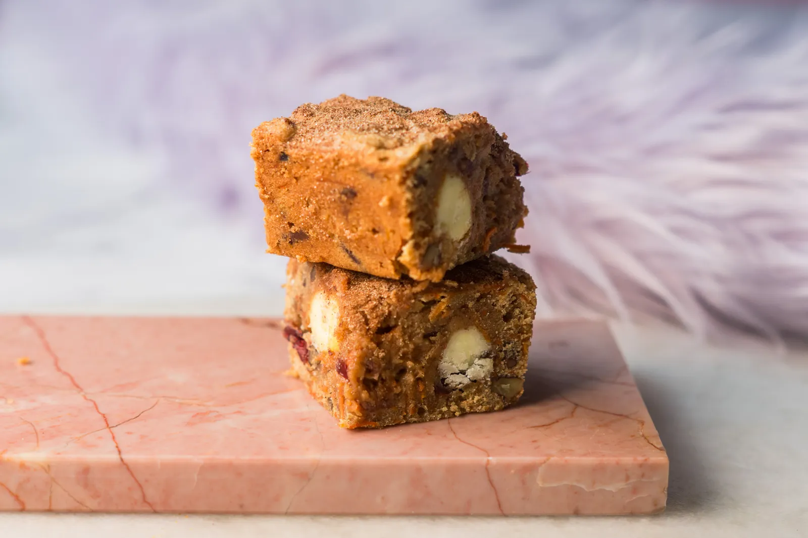 Pasen blondie carrotcake recept